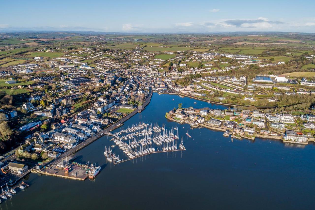 Four Winds,Kinsale Town,Exquisite Holiday Homes,Sleeps 26 Eksteriør bilde