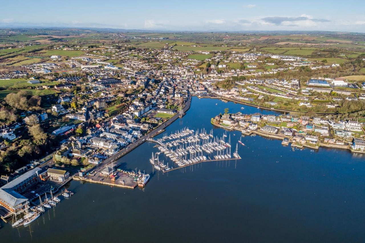 Four Winds,Kinsale Town,Exquisite Holiday Homes,Sleeps 26 Eksteriør bilde